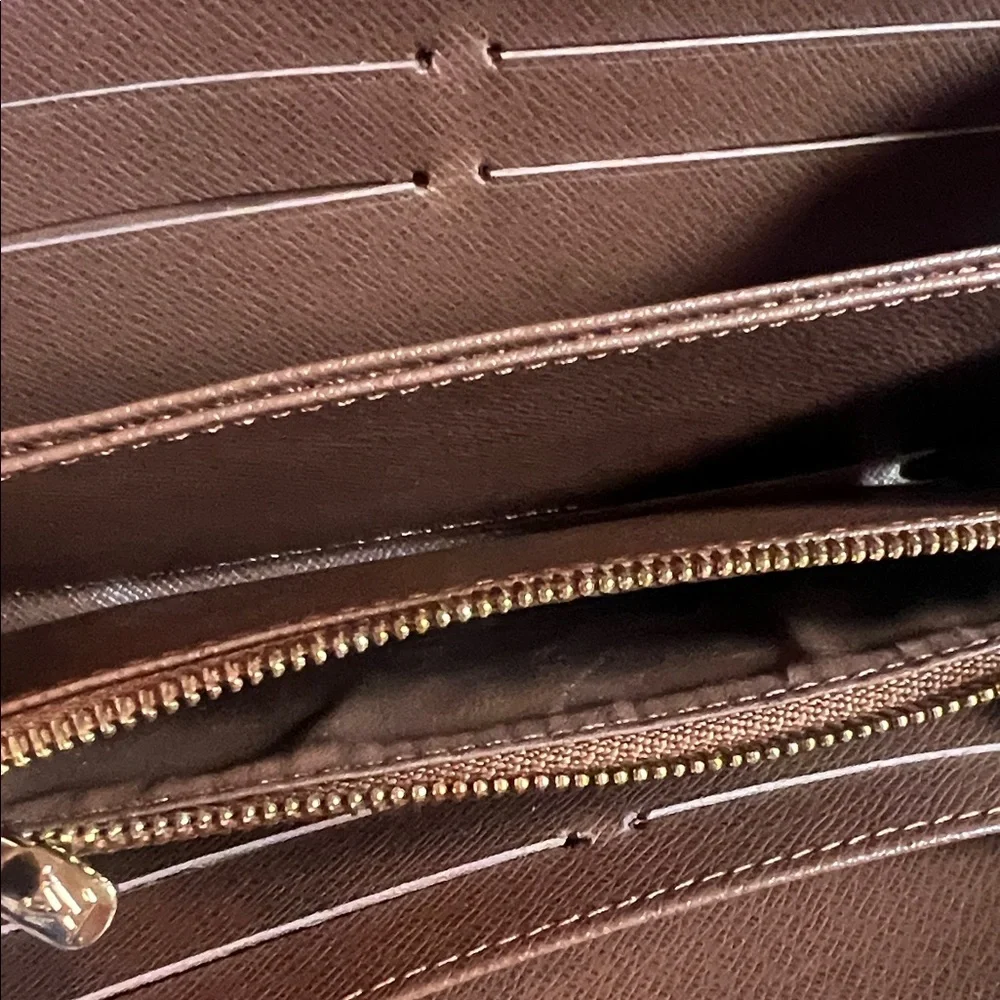 ✨Louis Vuitton Floral Wallet - Brown and Pink✨ - Picture 16 of 16